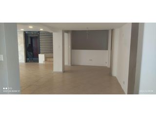 Foto 11 de El Batán, Local Comercial en Renta, 120m2, 4 Ambientes.
