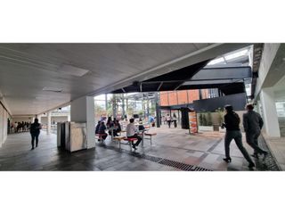 Foto 15 de Iñaquito, Local Comercial en  Renta, 50m2, 2 Ambientes.