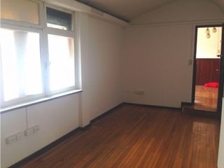 La Floresta, Oficina en  Renta, 450m2, 7 Ambientes.