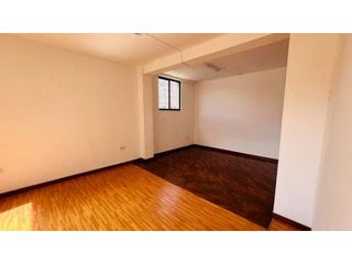Foto 10 de Gaspar de Villarroel, oficina Local  en  Renta, 420m2, 7 Ambientes.