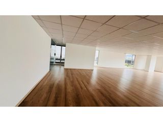 Foto 13 de República de El Salvador, Oficina en  Renta, 890m2, 4 Ambientes.