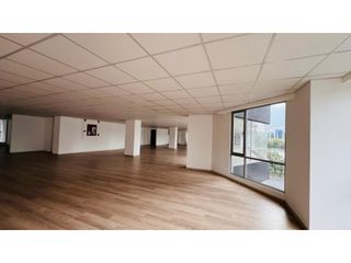 Foto 9 de República de El Salvador, Oficina en  Renta, 890m2, 4 Ambientes.