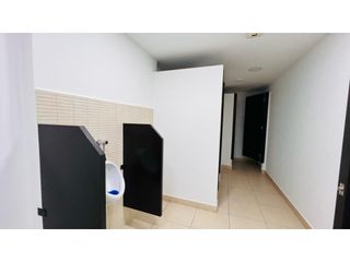 Foto 12 de República de El Salvador, Oficina en  Renta, 890m2, 4 Ambientes.