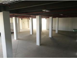 Foto 4 de Carcelén, Galpón en  Renta, 2000m2, 10 Ambientes.