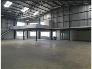 Foto 2 de Carcelén, Galpón en  Renta, 2000m2, 10 Ambientes.