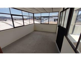 Foto 18 de La Kennedy, Casa en  Renta, 350m2, 5 Habitaciones.