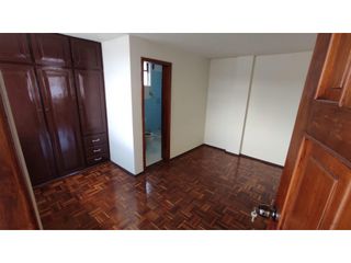 Foto 20 de La Kennedy, Casa en  Renta, 350m2, 5 Habitaciones.