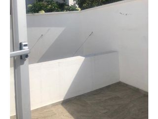 Foto 6 de San Juan de Cumbayá, Casa en  Renta, 135m2, 2 Habitaciones.