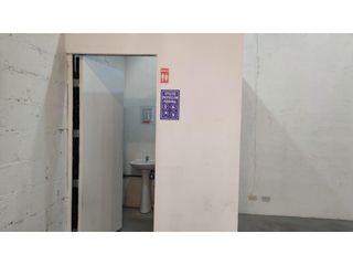 Foto 8 de Carcelén, Galpón o Bodega en  Renta, 102m2, 2 Ambientes.