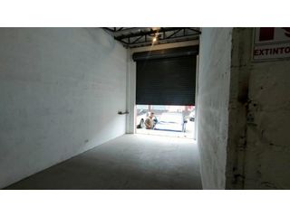 Foto 12 de Carcelén, Galpón o Bodega en  Renta, 102m2, 2 Ambientes.