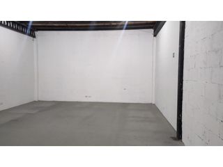 Foto 5 de Carcelén, Galpón o Bodega en  Renta, 102m2, 2 Ambientes.