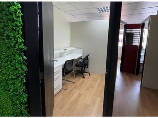 Foto 10 de La Orellana, Oficina en  Renta, 74m2, 3 Ambientes .