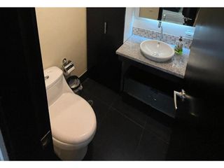 Foto 12 de La Orellana, Oficina en  Renta, 74m2, 3 Ambientes .