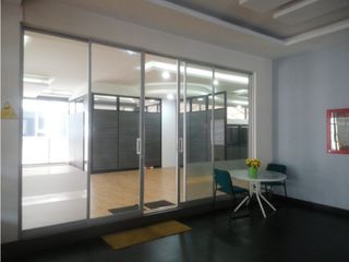 Foto 25 de Quito Tenis, Oficina en  Renta, 285m2, 10 Ambientes.