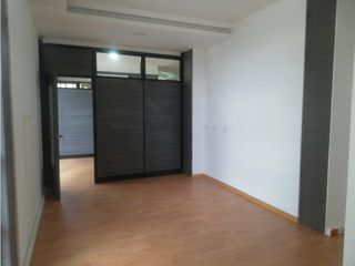 Foto 22 de Quito Tenis, Oficina en  Renta, 285m2, 10 Ambientes.