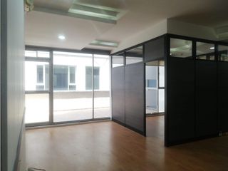 Foto 16 de Quito Tenis, Oficina en  Renta, 285m2, 10 Ambientes.