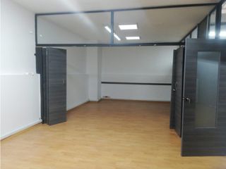 Foto 7 de Quito Tenis, Oficina en  Renta, 285m2, 10 Ambientes.