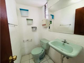 Foto 13 de Iñaquito, Oficina en  Renta, 120m2, 3 Ambientes .