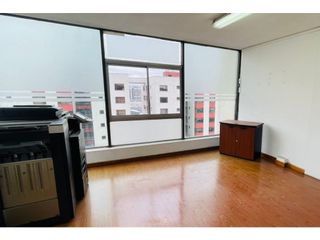 Foto 17 de Iñaquito, Oficina en  Renta, 120m2, 3 Ambientes .