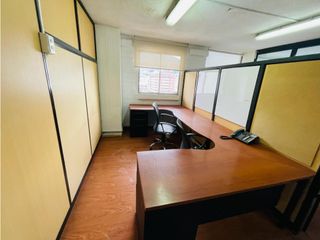 Foto 10 de Iñaquito, Oficina en  Renta, 120m2, 3 Ambientes .