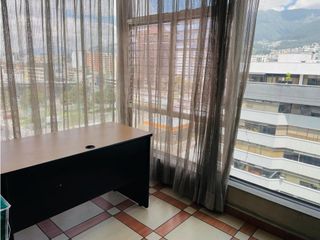 Foto 6 de Iñaquito, Oficina en Renta, 52m2, 2 Ambientes.