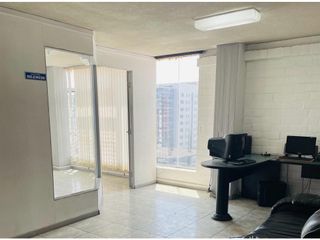 Foto 10 de Iñaquito, Oficina en Renta, 70m2, 3 Ambientes.