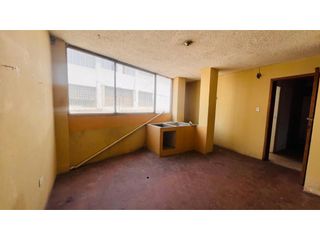 Foto 18 de Rumipamba, Local Comercial en Renta, 300m2, 12 Ambientes.