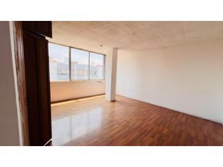 Foto 11 de Rumipamba, Local Comercial en Renta, 300m2, 12 Ambientes.