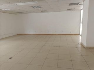 Foto 10 de La Orellana, Oficina en  Renta, 700m2, 14 Ambientes.