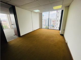 La Mariscal, Oficina en  Renta, 340m2, 12 Ambientes.