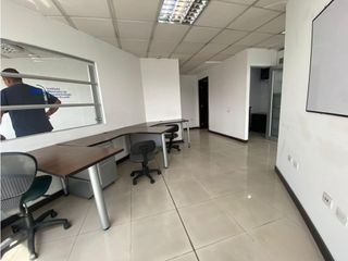 Foto 11 de 12 de Octubre, Oficina en Renta, 85m2, 3 Ambientes.