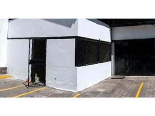 Foto 8 de Pomasqui, Galpón en  Renta, 300m2, 2 Ambientes.