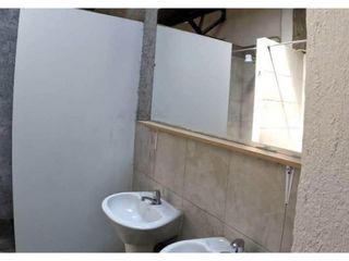 Foto 7 de Pomasqui, Galpón en  Renta, 300m2, 2 Ambientes.