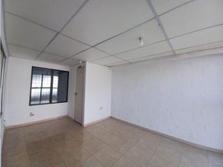 Foto 14 de Carcelén, Galpón en Renta, 240m2, 2 Ambiente.