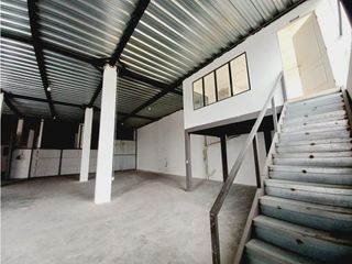 Foto 6 de Carcelén, Galpón en Renta, 240m2, 2 Ambiente.