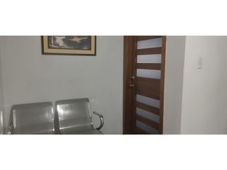 Foto 2 de Jipijapa, Oficina en Renta, 75m2, 5 Ambientes.