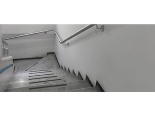 Foto 8 de Jipijapa, Oficina en  Renta, 86m2, 6 Ambientes.