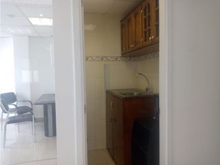 Foto 9 de La Pradera, Oficina en  Renta, 85m2, 4 Ambientes.