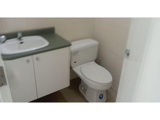 Foto 16 de La Pradera, Oficina en  Renta, 85m2, 4 Ambientes.