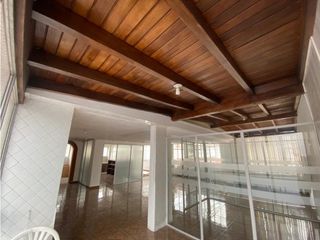 Foto 1 de Jipijapa, Oficina en  Renta, 200m2, 4 Ambientes.