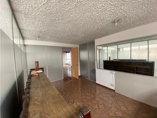 Foto 2 de Jipijapa, Oficina en  Renta, 200m2, 4 Ambientes.