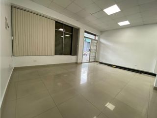 Foto 7 de Iñaquito, Local Comercial en Renta, 150m2, 2 Ambientes.