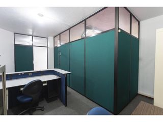 Foto 3 de El Batán, Local Comercial u Oficina en  Renta, 150,98m2, 9 Ambientes.