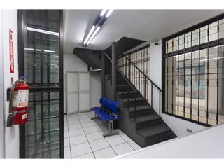Foto 7 de El Batán, Local Comercial u Oficina en  Renta, 150,98m2, 9 Ambientes.