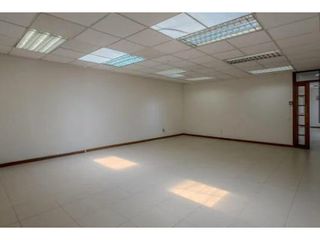 Foto 11 de Santa Lucia, Galpón en  Renta, 2500m2, 30 Ambientes.