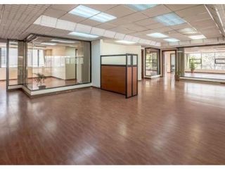 Foto 8 de Santa Lucia, Galpón en  Renta, 2500m2, 30 Ambientes.