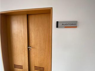 Foto 19 de 12 de Octubre, Oficina en  Renta, 190m2, 4 Ambientes.