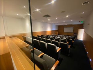 Foto 23 de 12 de Octubre, Oficina en  Renta, 190m2, 4 Ambientes.