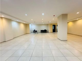 Foto 4 de El Jardín, Edificio Clifford Local Comercial  en  Renta, 130m2, 1 Ambiente, 2 Baños, 1 Bodega.