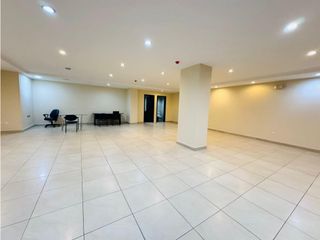 Foto 13 de El Jardín, Edificio Clifford Local Comercial  en  Renta, 130m2, 1 Ambiente, 2 Baños, 1 Bodega.